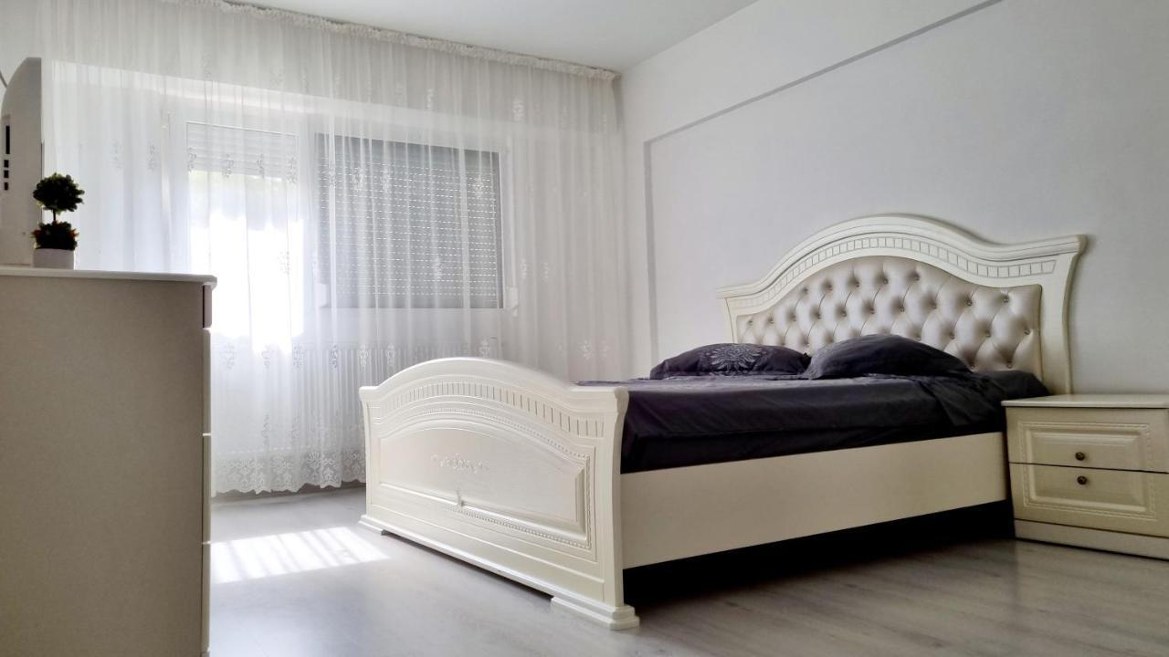 White Apartament, Braila Exterior photo